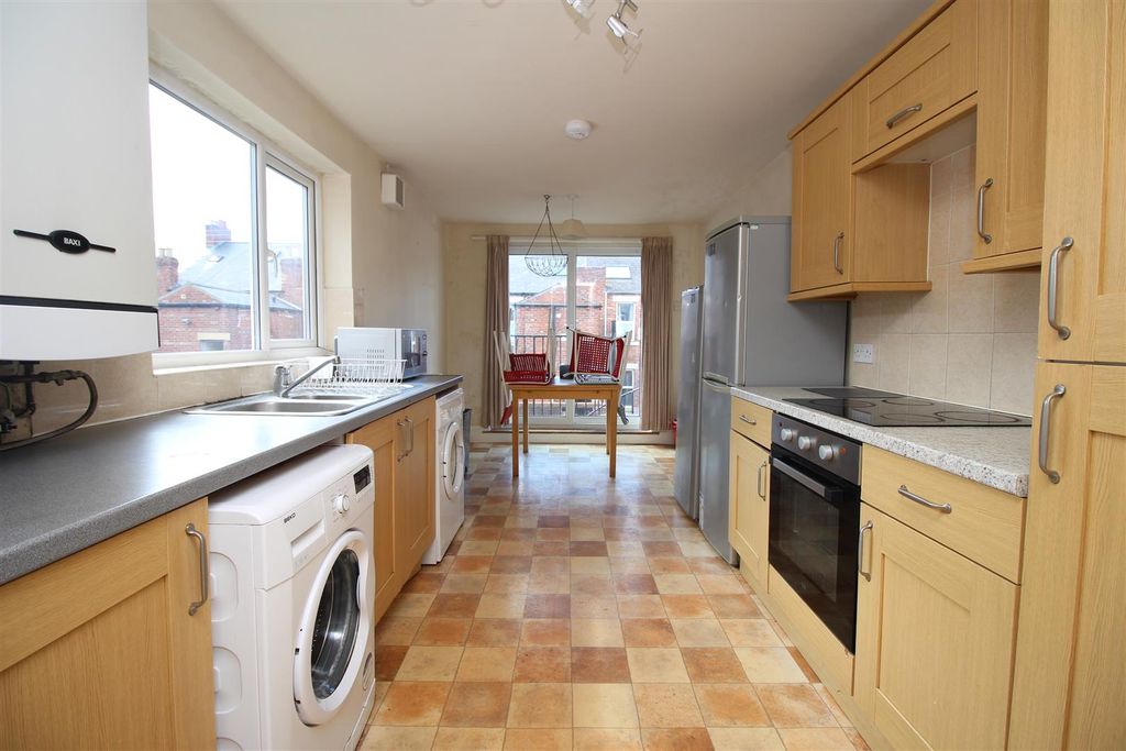 Property photo 2 of 11 Img_0879.Jpg