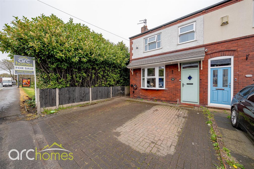 Property photo 1 of 20 Leigh Rd-19.Jpg