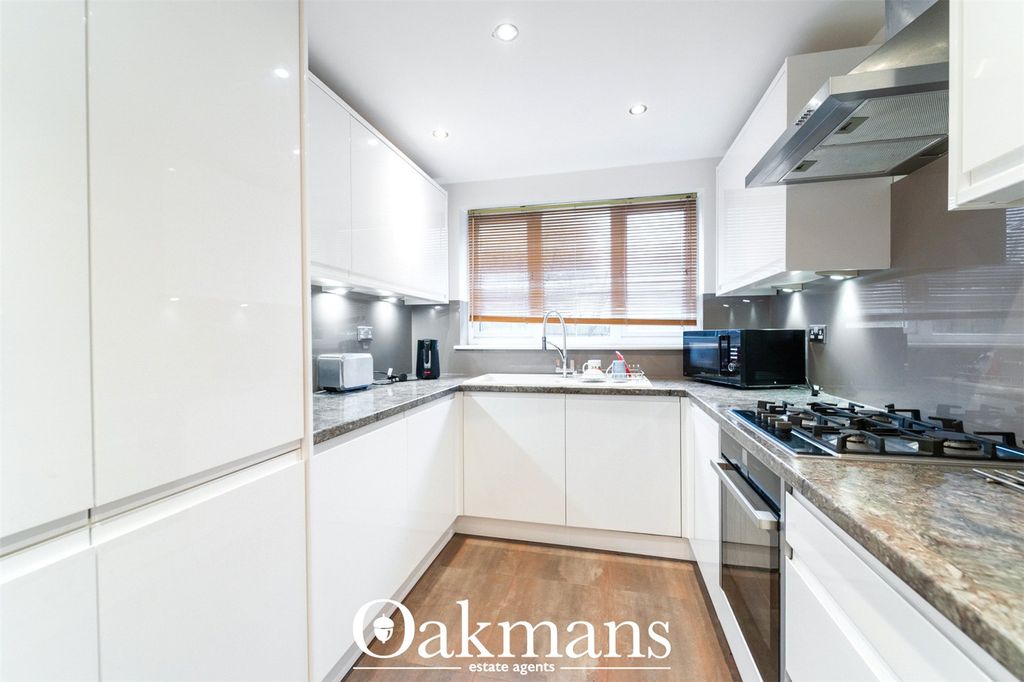 Property photo 2 of 29 Picture No. 37