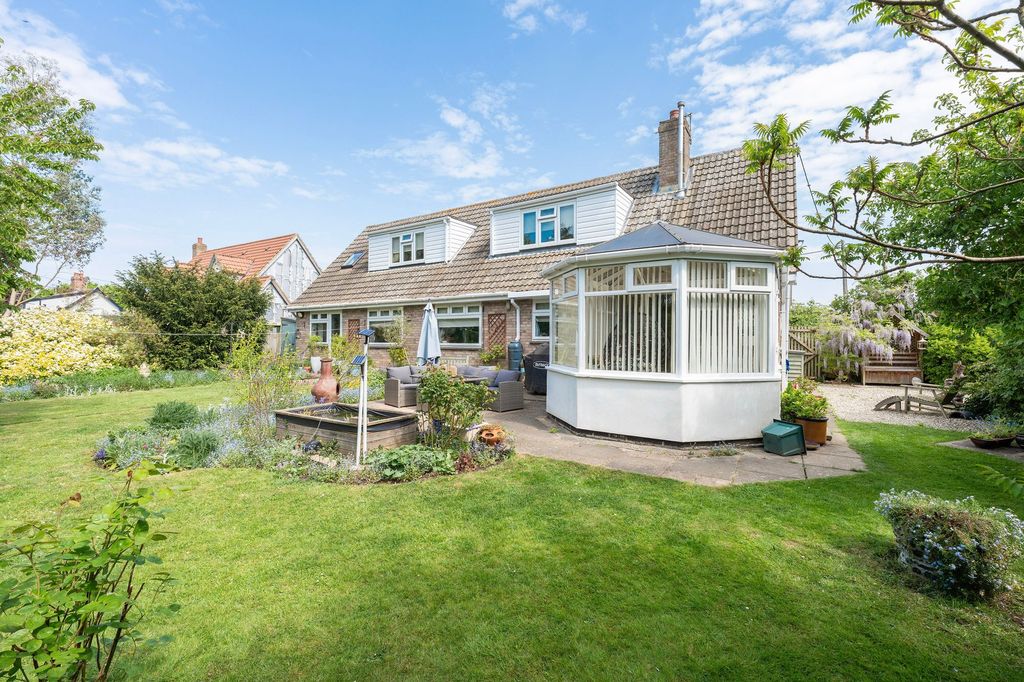 Property photo 1 of 24