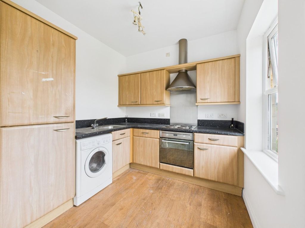 Property photo 3 of 11 Cam04899G0-Pr0168-Still002.Jpg