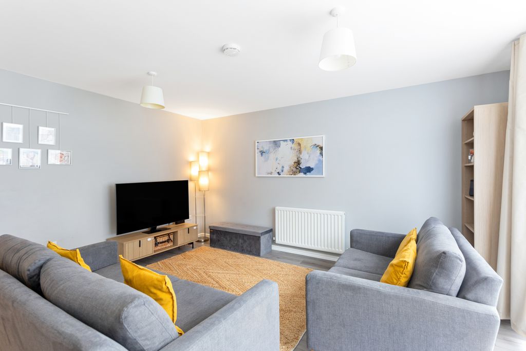 Property photo 2 of 16 Property Image 2