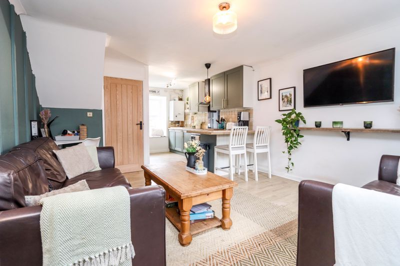 Property photo 1 of 11 Open Plan Living