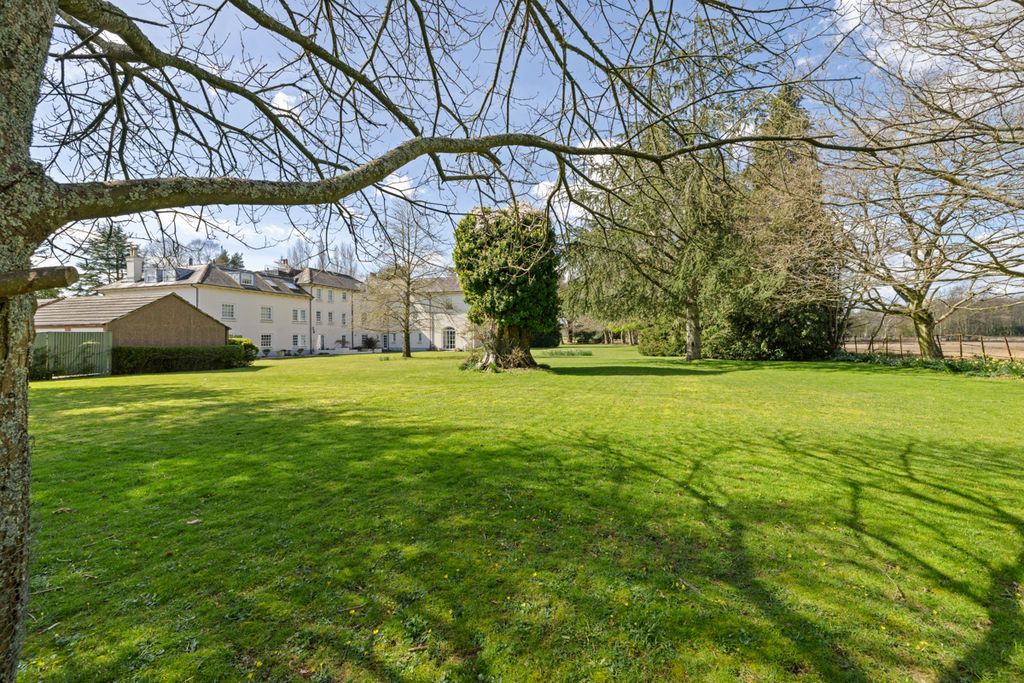 Property photo 3 of 26 Photo 7