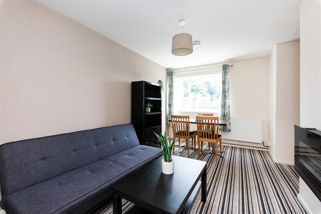 Property photo 2 of 11 17 Coxley Drive, Bath, Ba1 6Pd-4.Jpg