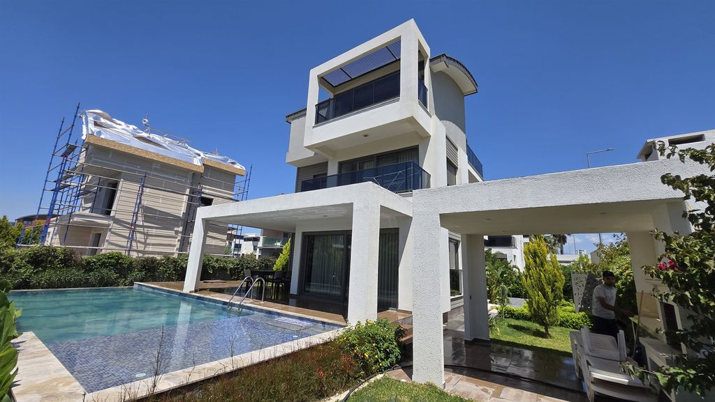 Property photo 1 of 22 Prestigious 4-Bedroom Villa For Sale In Kadriye, Belek - Main View Of The Deluxe Villa