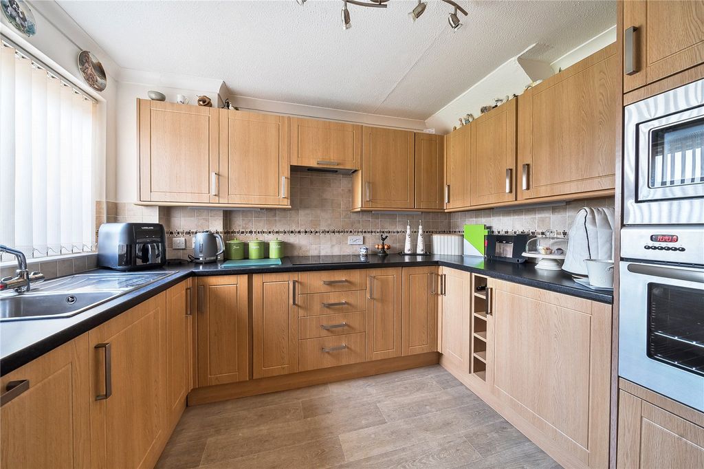 Property photo 3 of 18 Picture No. 19