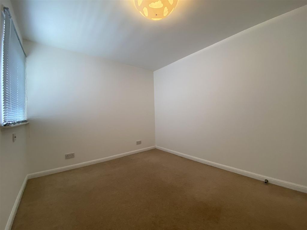 Additional image 11 of 2 bed flat to rentKings Court, South William St, Perth PH2