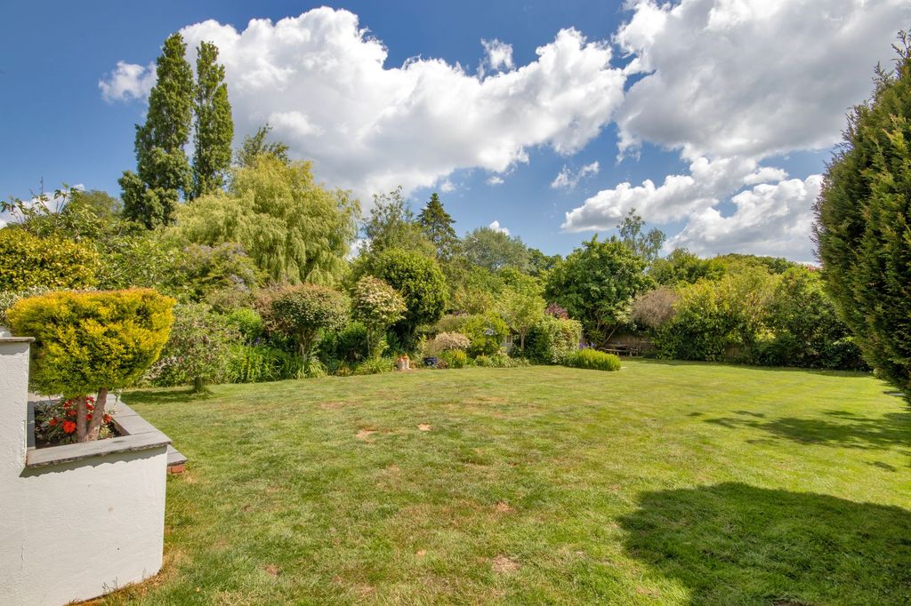 Property photo 2 of 21
