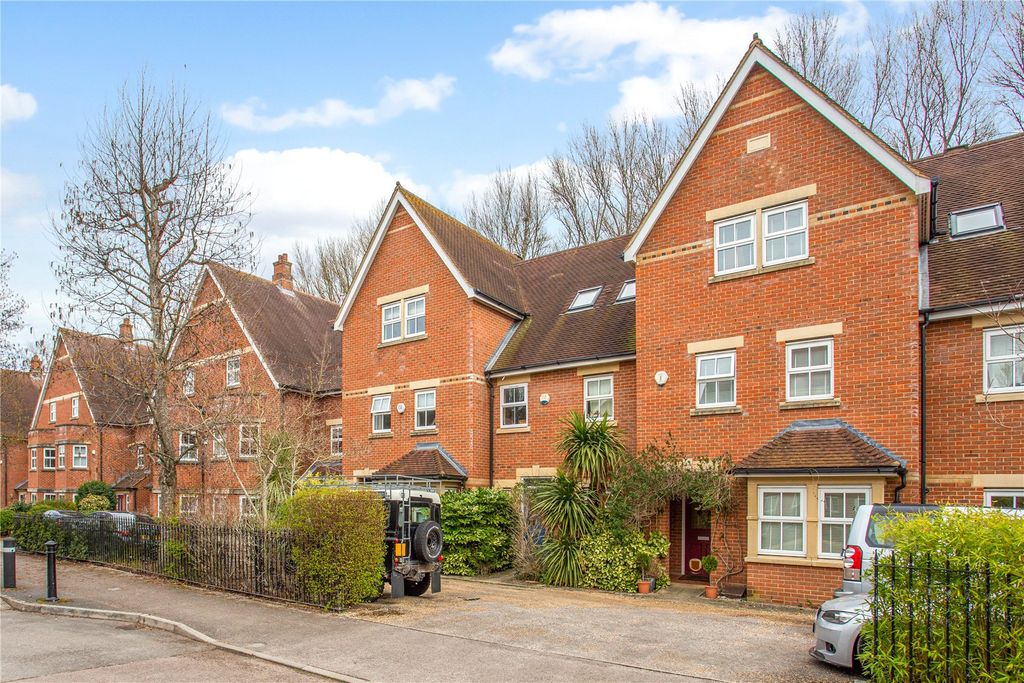 Property photo 1 of 23 Picture No. 02