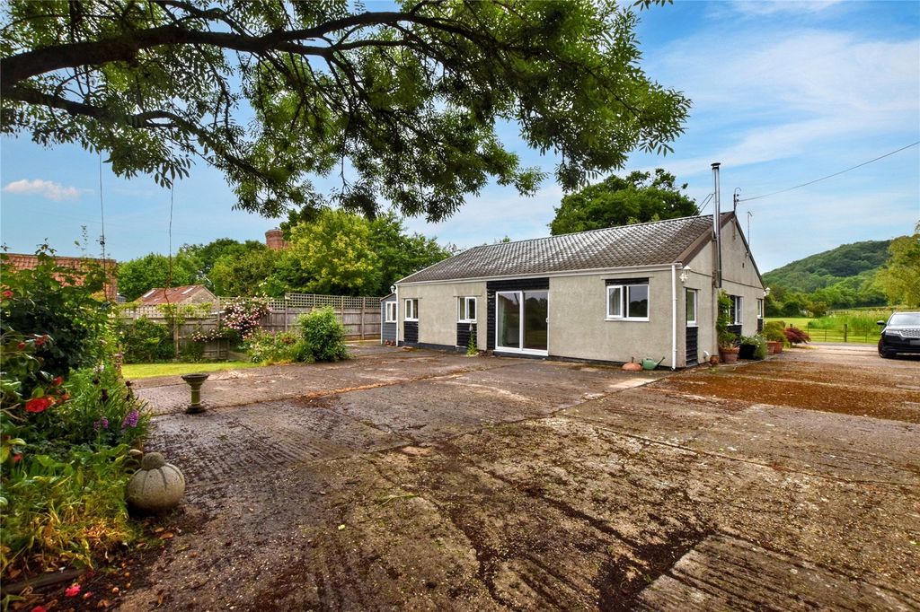 Property photo 1 of 12 Picture No. 11