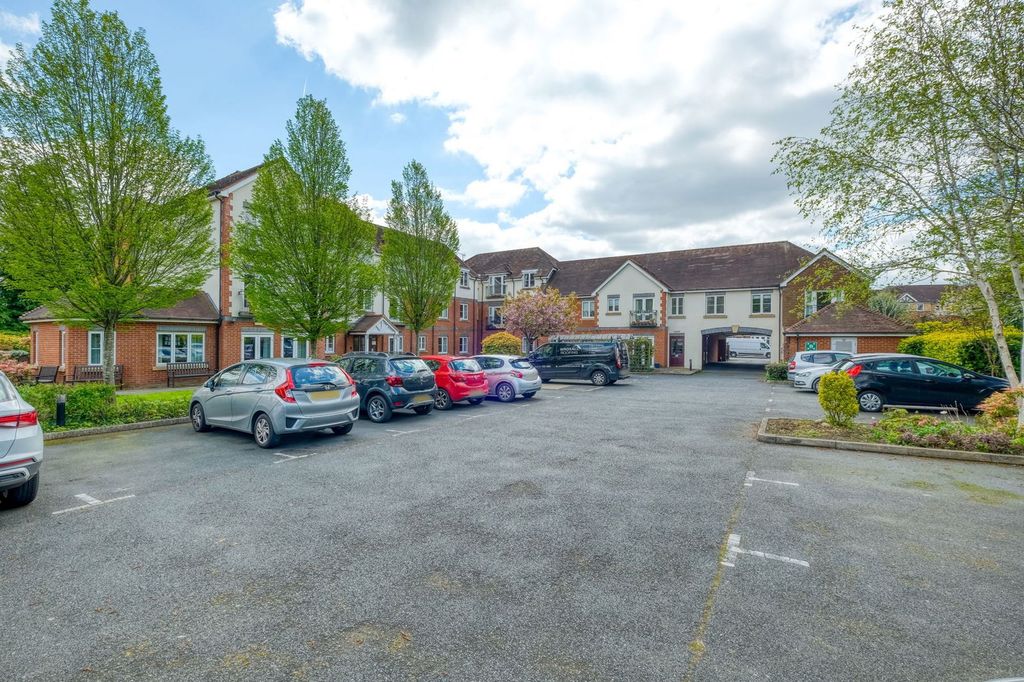 Property photo 1 of 15