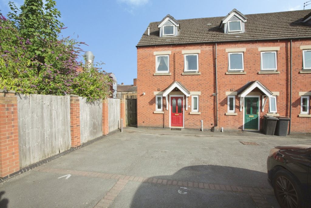 Property photo 1 of 18 Pbox-Img.Jpg