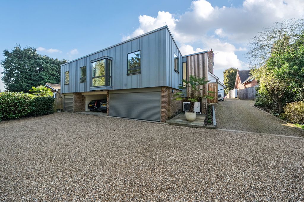 Property photo 1 of 19