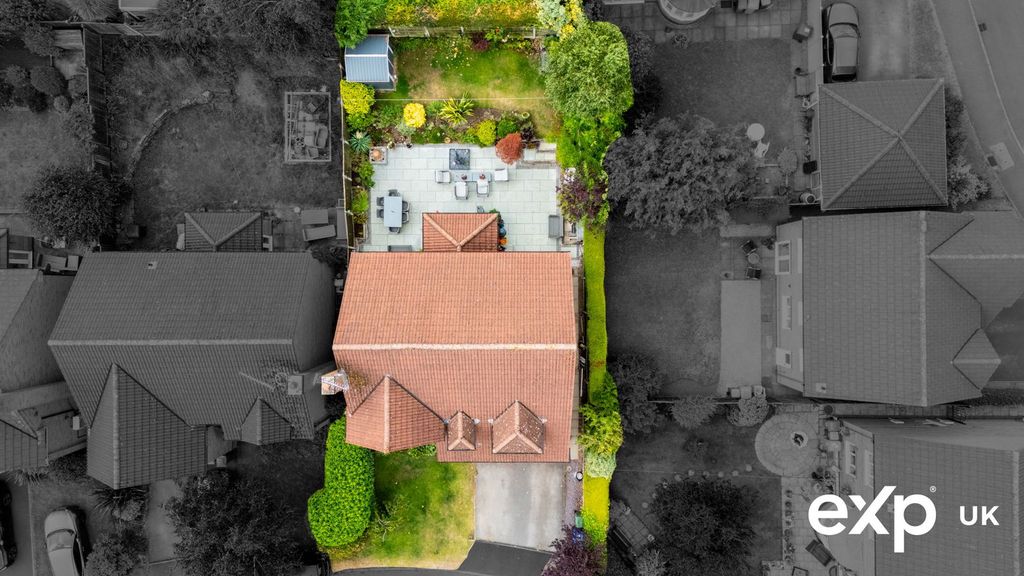 Property photo 1 of 64