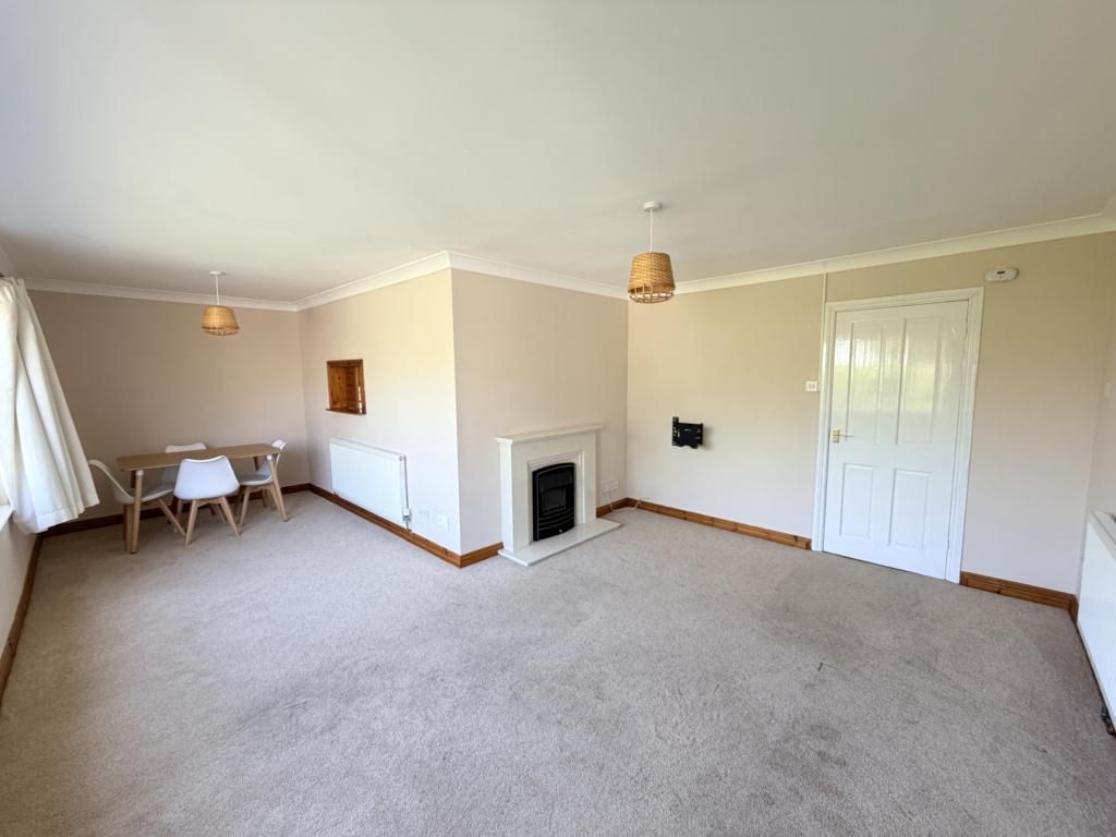 Property photo 3 of 14 Dining Room