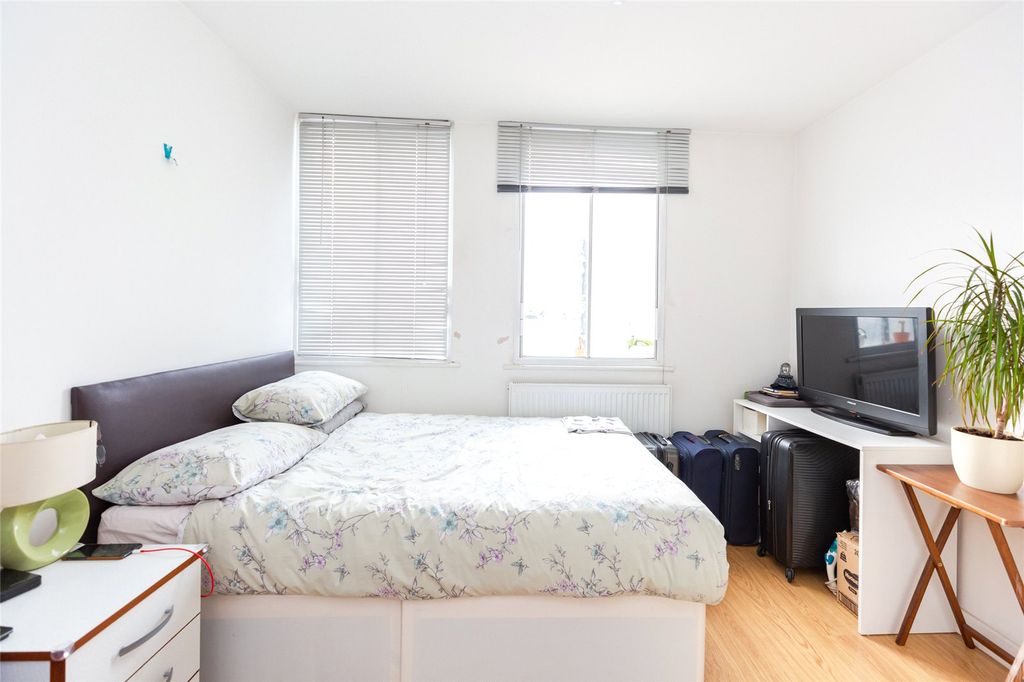 Property photo 2 of 6 Picture No. 03