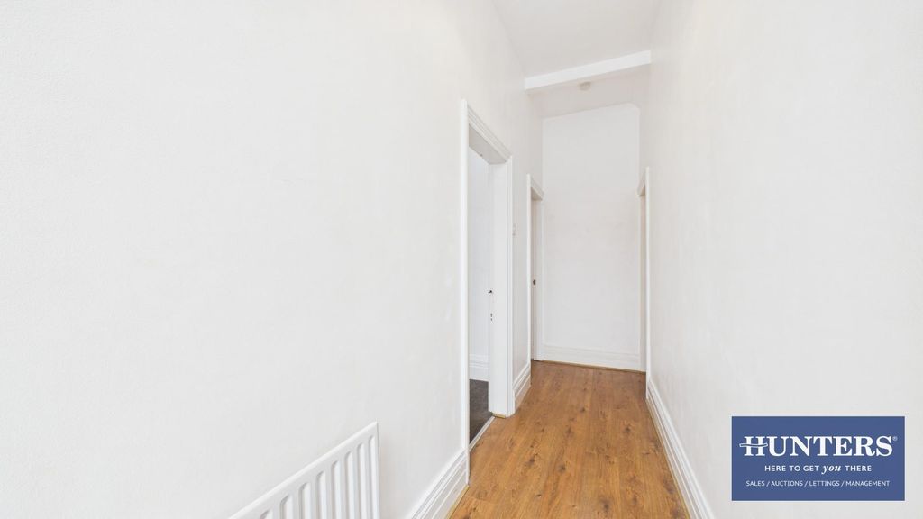 Property photo 2 of 13 Hallway
