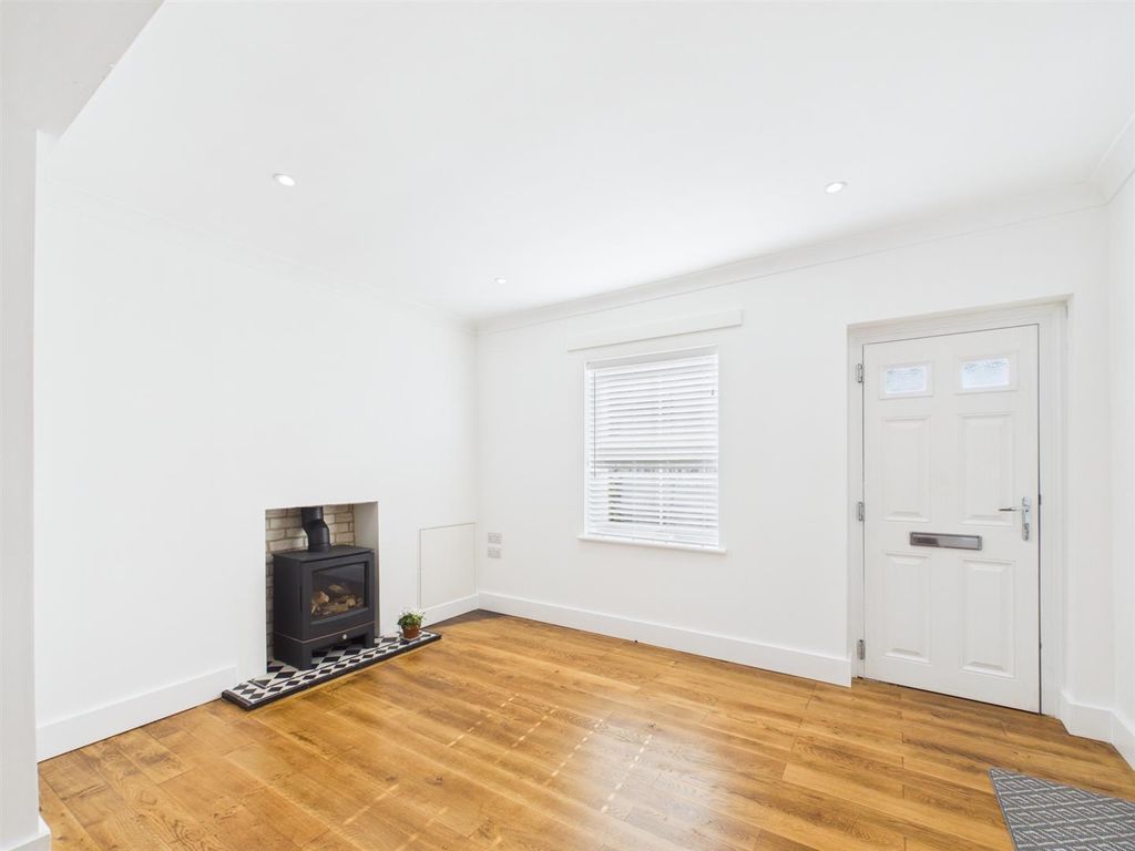 Property photo 3 of 12 Living Room