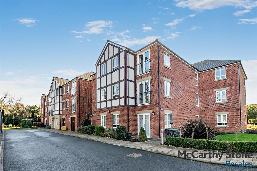 Property photo 1 of 29 8681637-Exterior04-800.Jpg