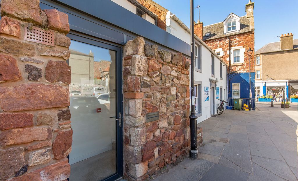 Property photo 3 of 10 2A Law Road, North Berwick041