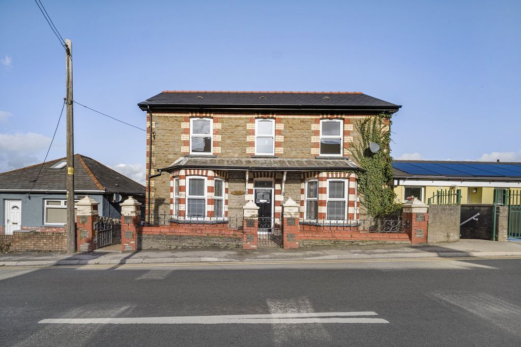 Property photo 1 of 47