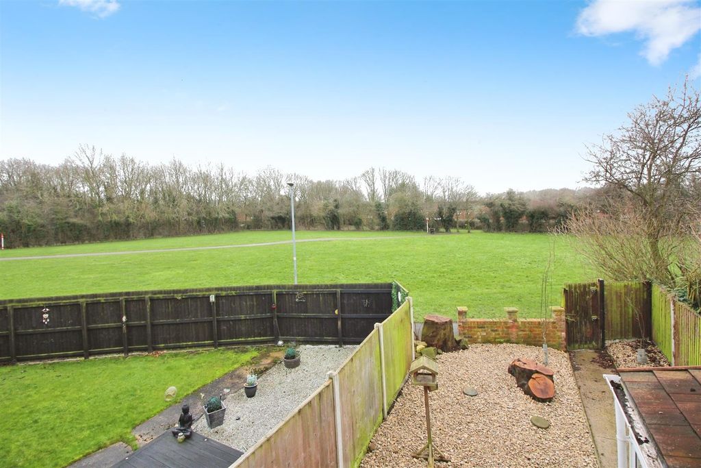 Property photo 2 of 18 Exterior