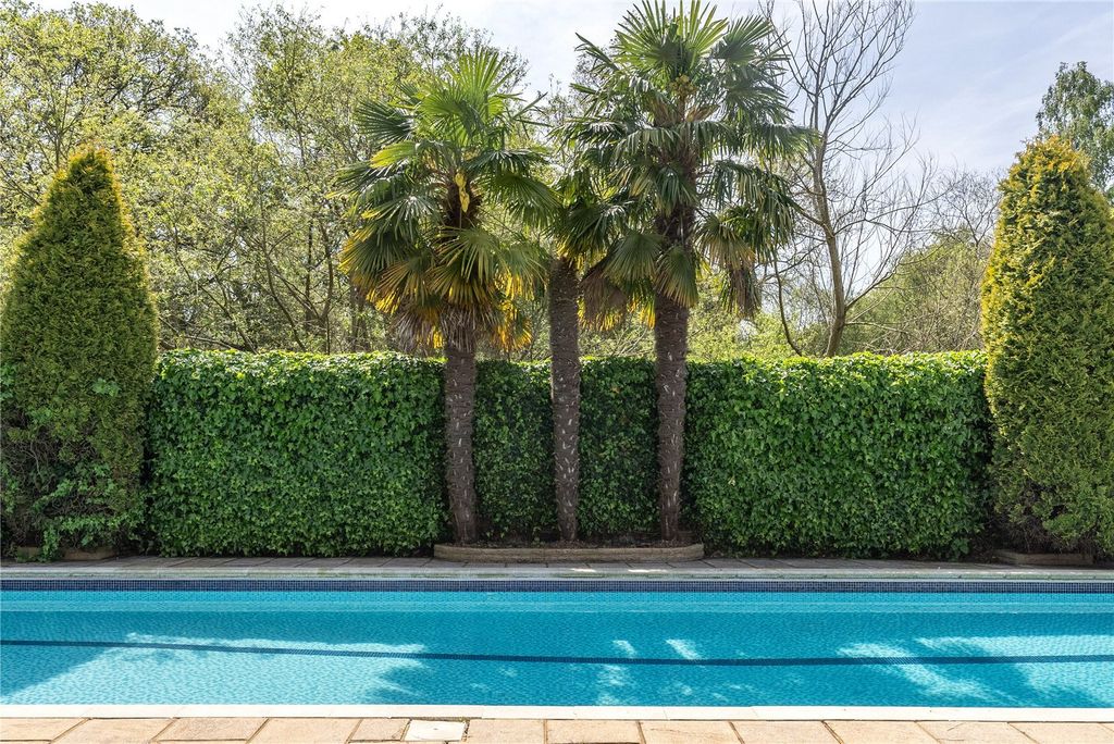 Property photo 3 of 23 Swimming Pool