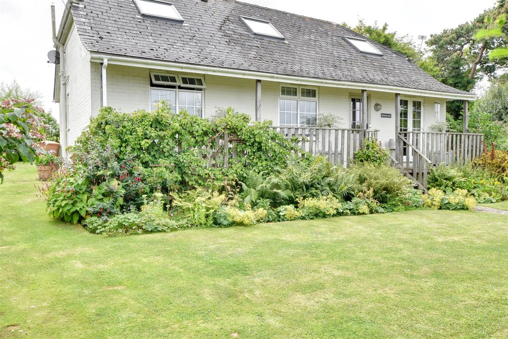 Property photo 1 of 30