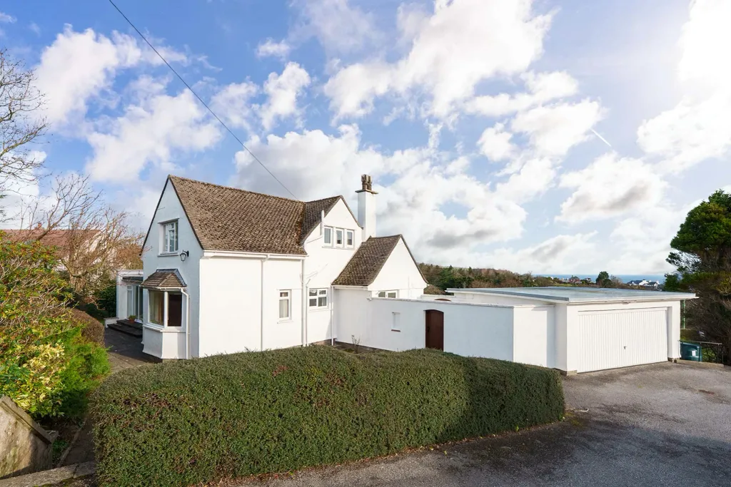 Property photo 1 of 38