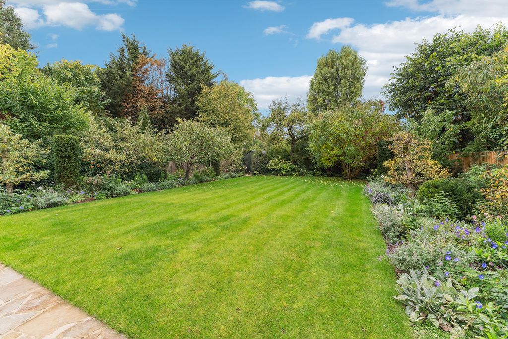 Property photo 2 of 27 Image