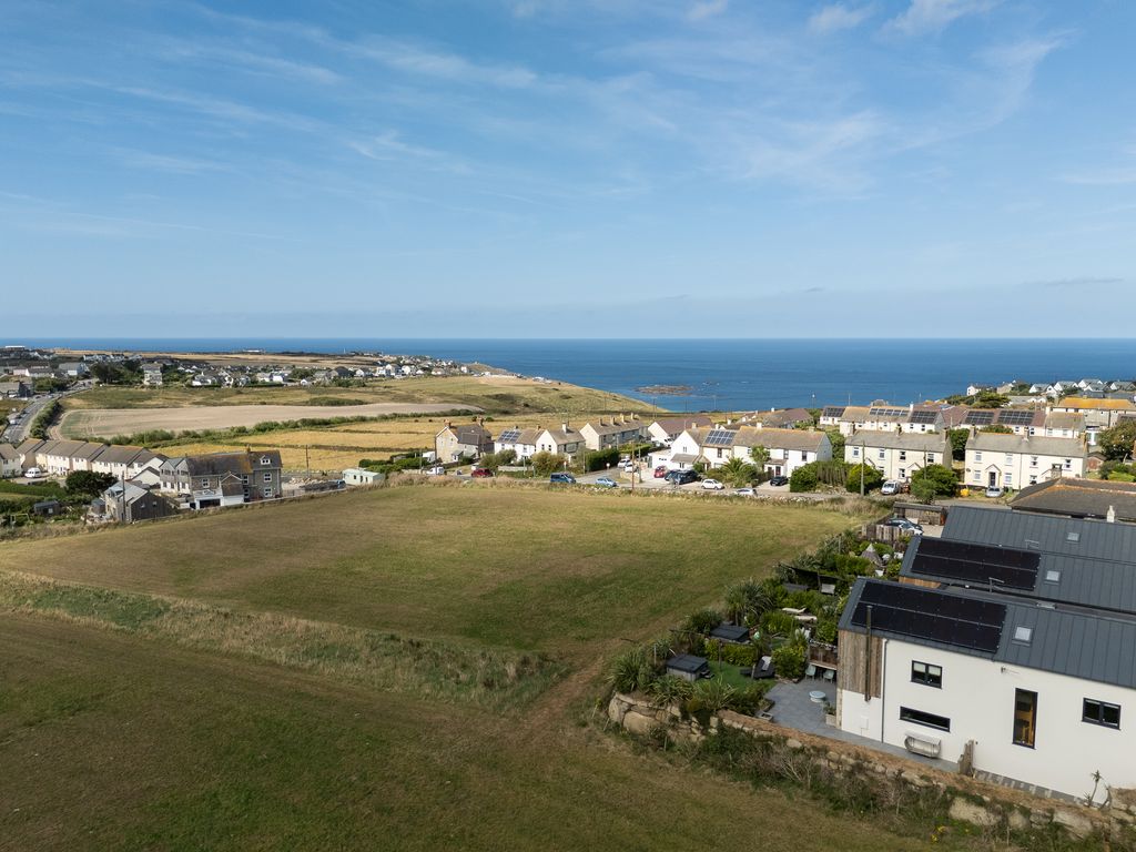 Property photo 2 of 45