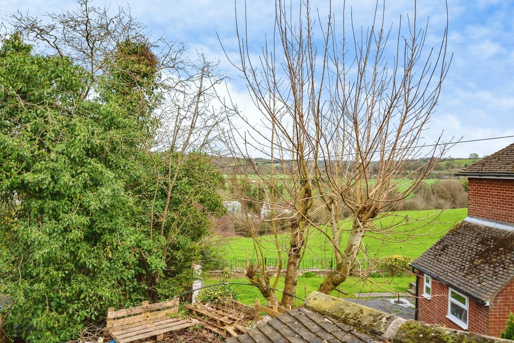 Property photo 2 of 21 3Smithsyard-15