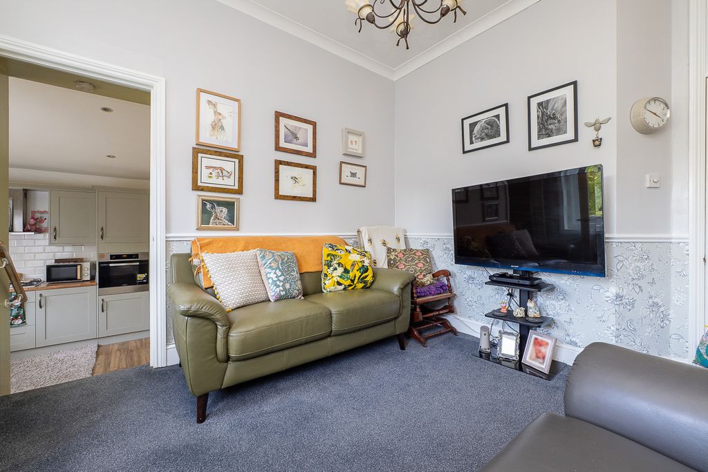 Property photo 2 of 18 Picture No. 07