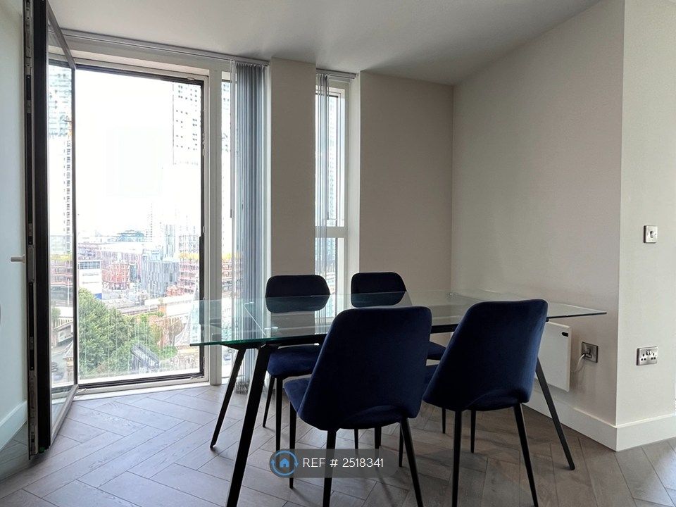 Property photo 3 of 15 Dining Area