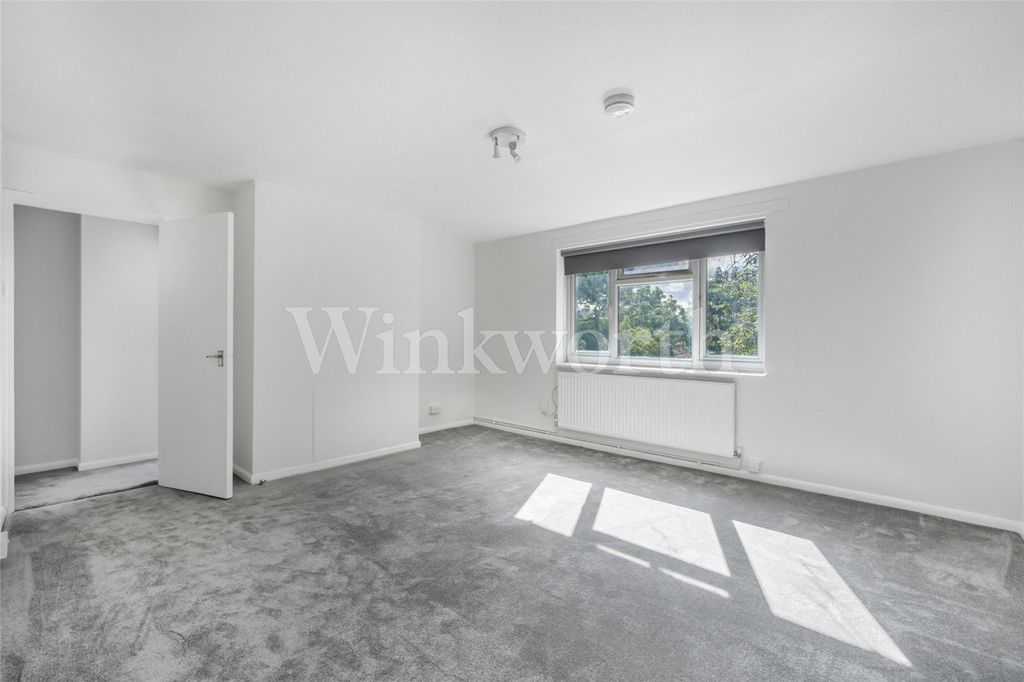 Property photo 1 of 12 Picture No. 04