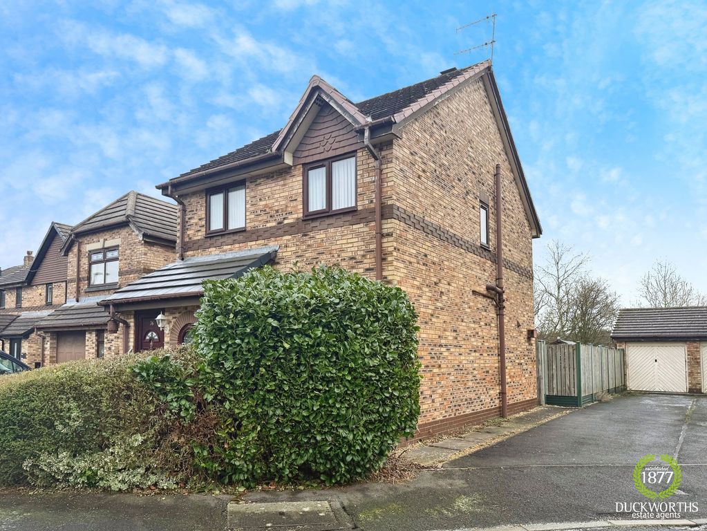 Property photo 2 of 18