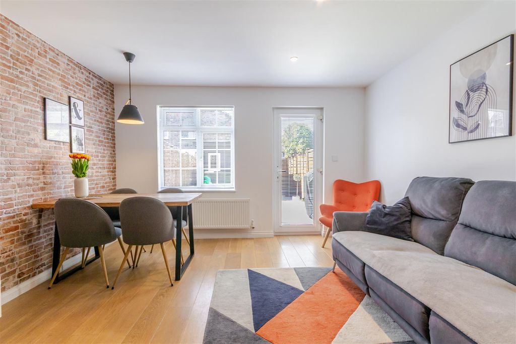 Property photo 2 of 28 Living