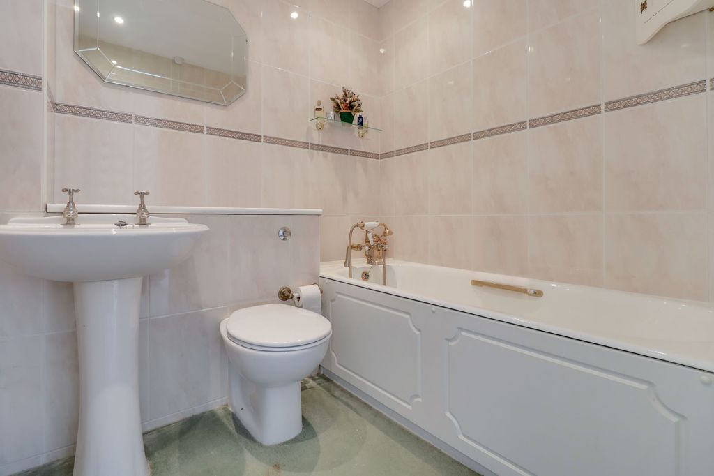 Additional image 10 of 5 bed detached house for salePalace Road, East Molesey KT8