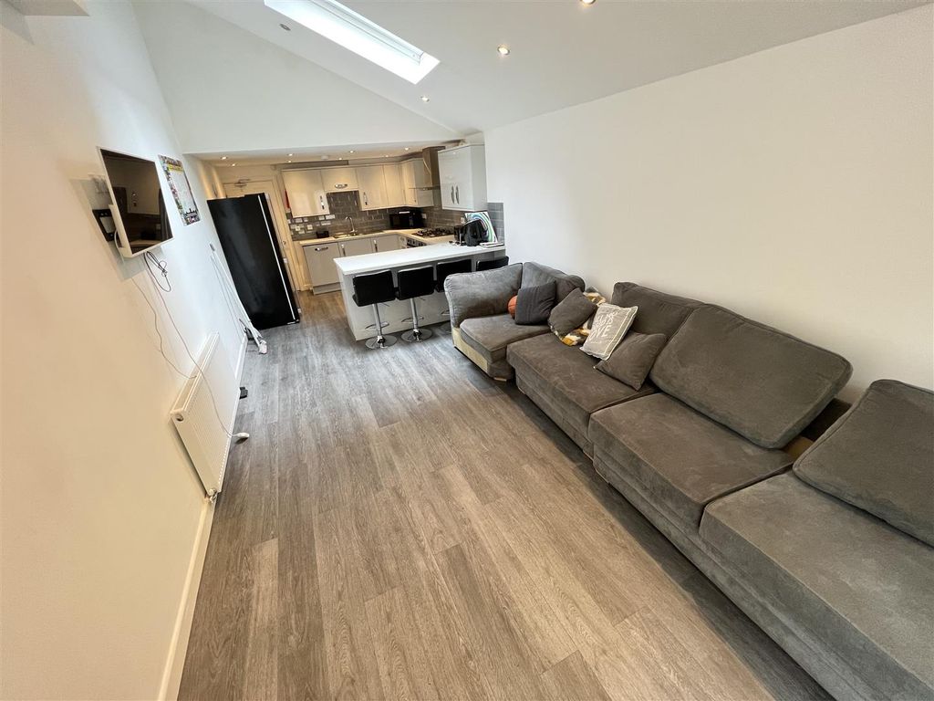 Property photo 2 of 10 Image00009.Jpeg