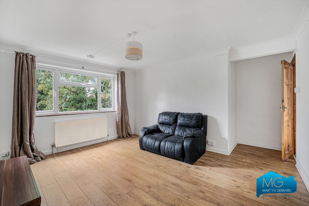 Property photo 2 of 15 Picture No. 05