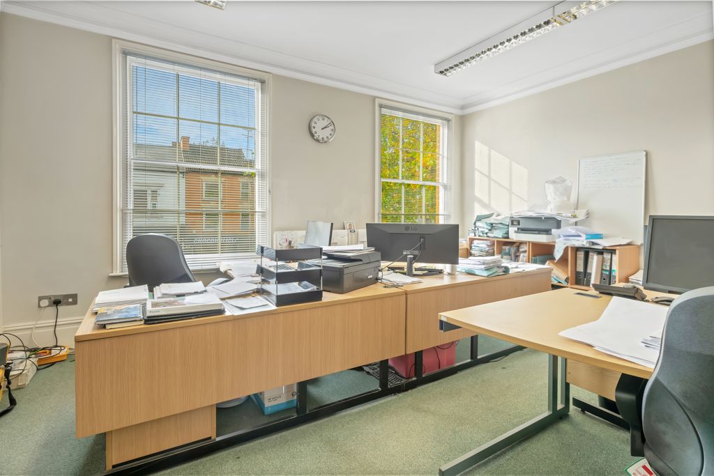 Property photo 2 of 16 Photo 8