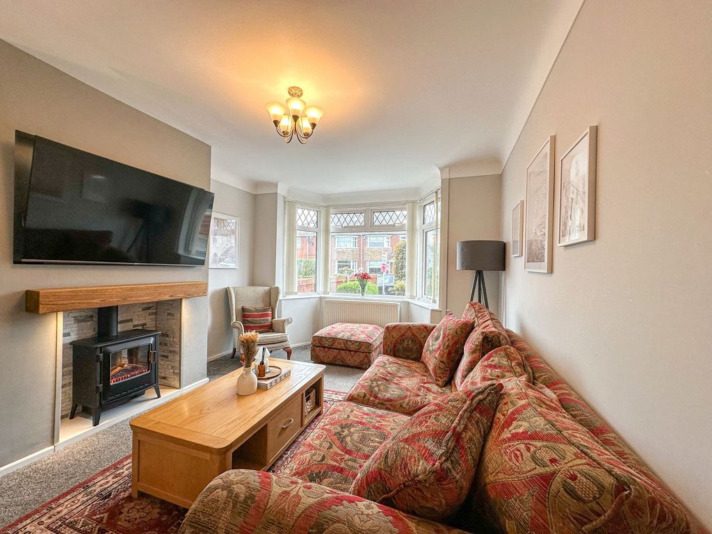 Property photo 3 of 21