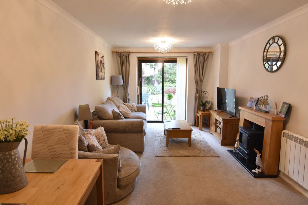 Property photo 2 of 17