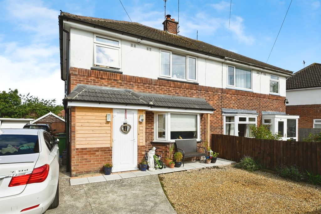 Property photo 1 of 16