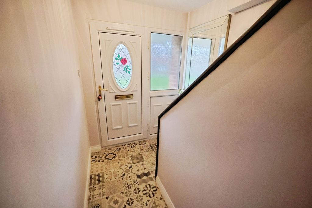 Property photo 3 of 15 Pbox-Img.Jpg