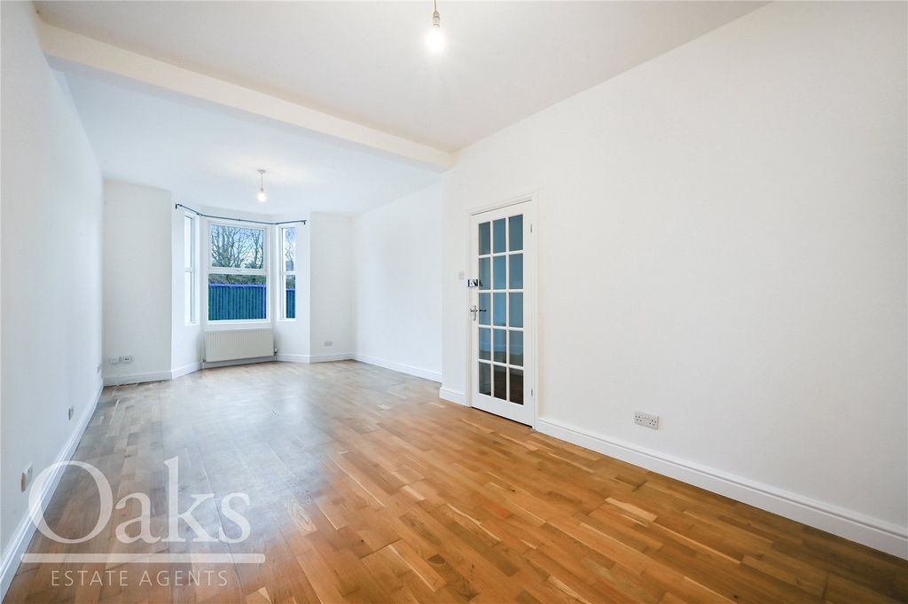 Property photo 2 of 12 Picture No. 05