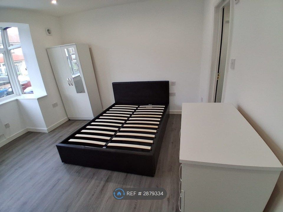 Property photo 3 of 5