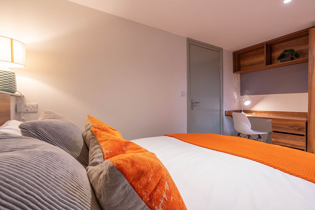 Property photo 3 of 7 Photo 2