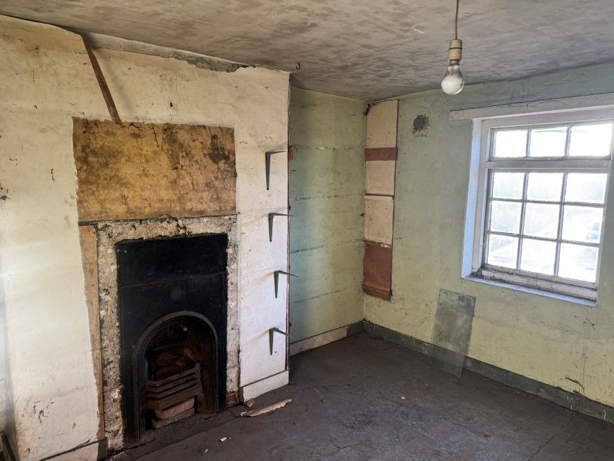 Property photo 3 of 8